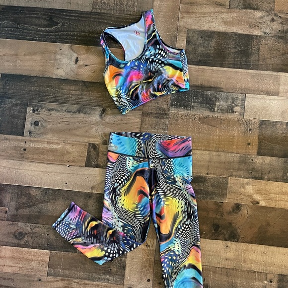 🦄🏄‍♂️SUPER FUN AERIAL/SWIM WEAR💫 - Picture 1 of 3
